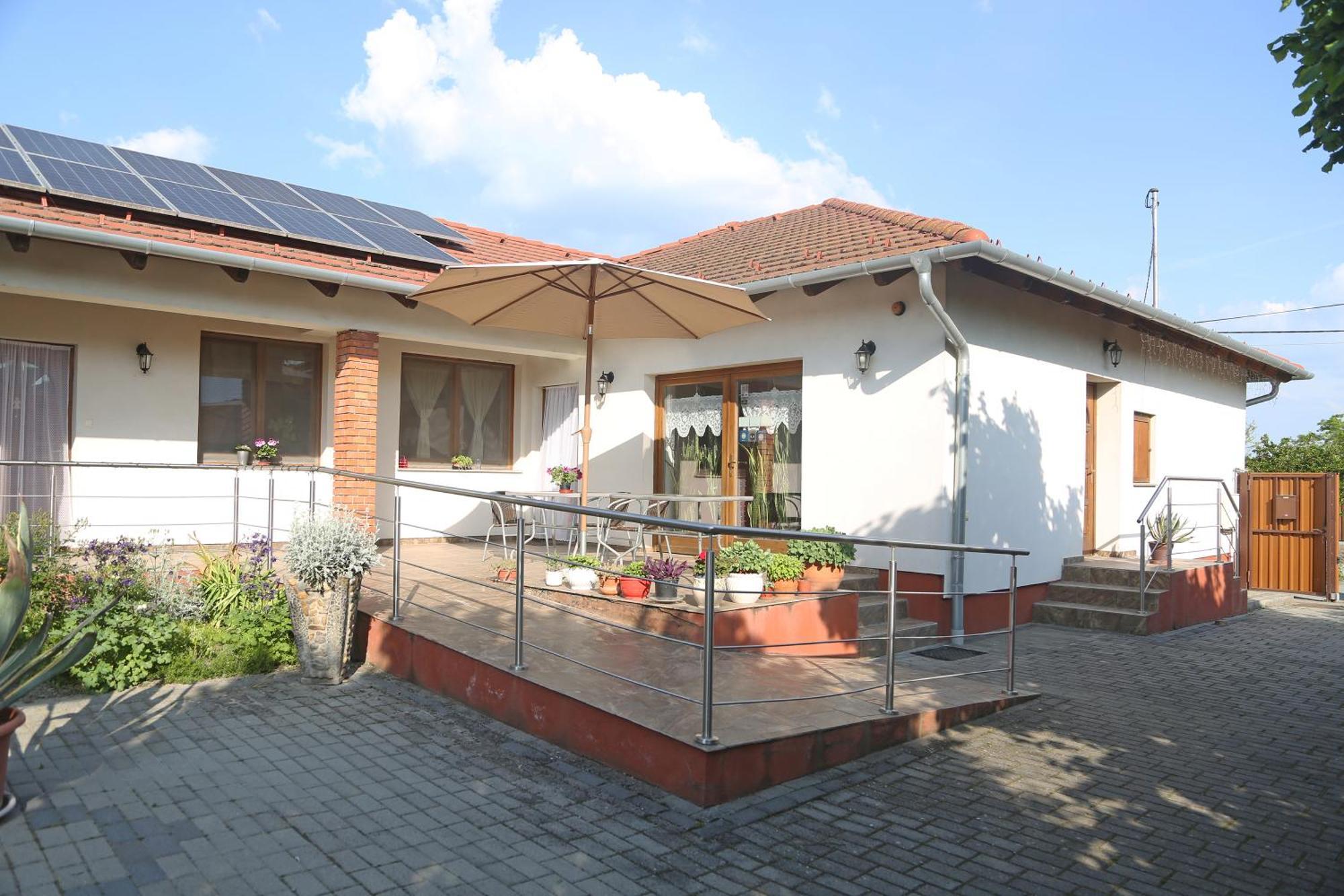 Füzesi Papa Vendégház Harta Exterior foto